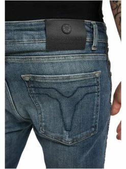 Bekleidung Carlo Colucci Jeans Cecco In Blau Günstig Kaufen -Carlo Colucci Shop carlo colucci jeans cecco in blau 1